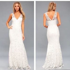 Lulu’s Elbridge White Lace Maxi wedding Dress Med